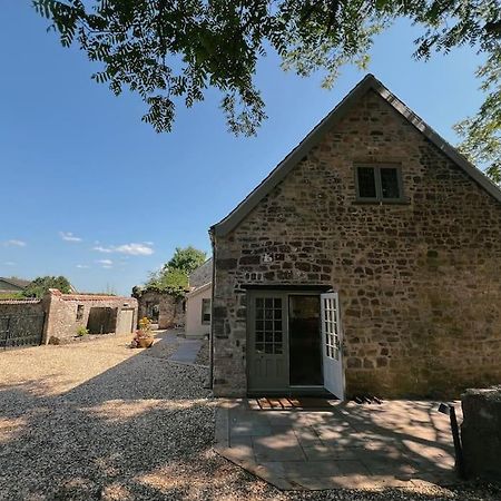 The Gatehouse At Mathern Palace Chepstow Exterior photo